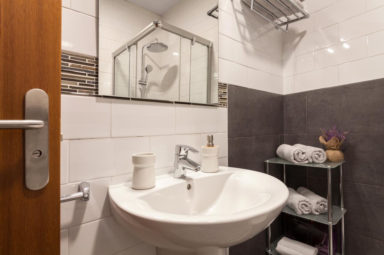 Dream Apartments Calle Zaragoza Seville Ngoại thất bức ảnh